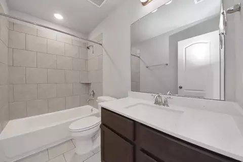 Bath - 196 Chestnut Meadow Dr, Conroe, TX 77384 photo 7 of 7