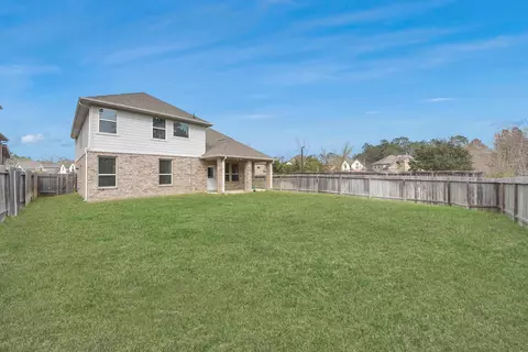 Exterior - 196 Chestnut Meadow Dr, Conroe, TX 77384 photo 6 of 7
