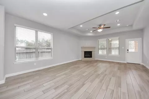Living - 196 Chestnut Meadow Dr, Conroe, TX 77384 photo 4 of 7