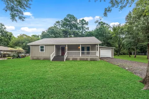 27 Deerfield Rd, Huntsville, TX 77340