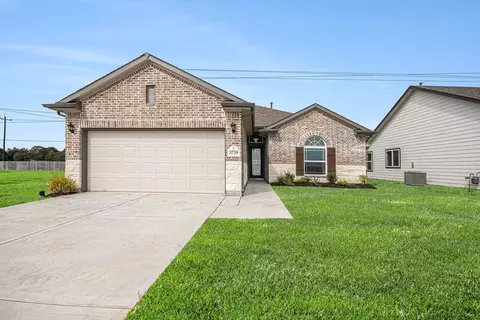 3739 Crawford St, Bay City, TX 77414
