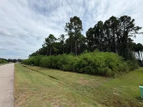 197 County Road 6614, Dayton, TX 77535