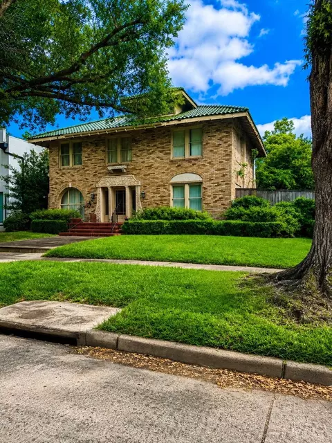 2139 Quenby St, Houston, TX 77005