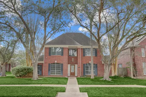 1103 Glendale Dr, Sugar Land, TX 77479