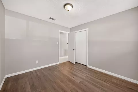 Bedroom - 24114 Spring Briar Ln, Spring, TX 77373 photo 3 of 7