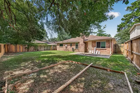 Exterior - 24114 Spring Briar Ln, Spring, TX 77373 photo 5 of 8