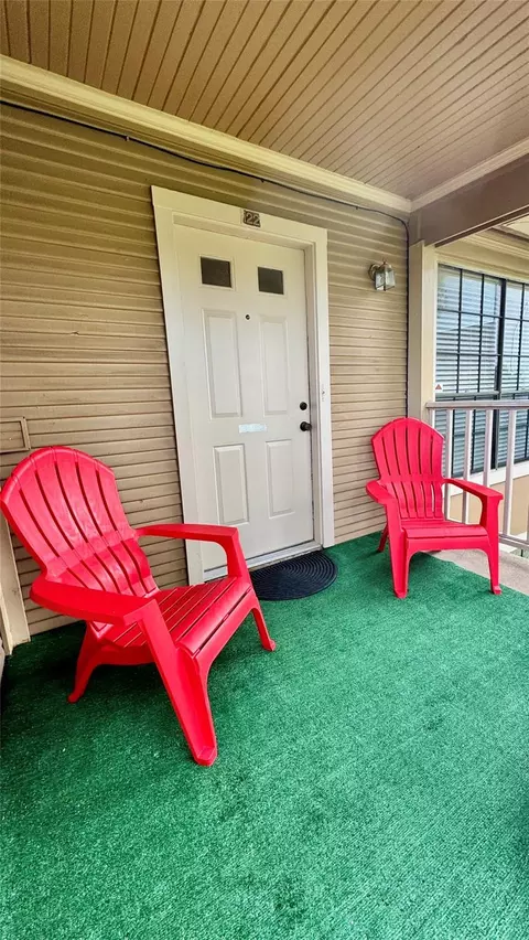 1311 Antoine Dr #122, Houston, TX 77055