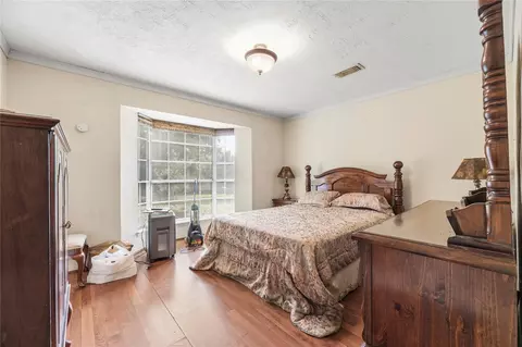Bedroom - 25703 Mill Pond Ln, Spring, TX 77373 photo 1 of 2
