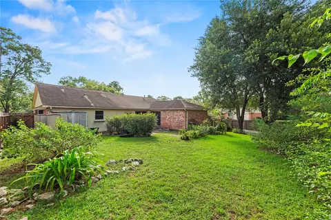 Exterior - 25703 Mill Pond Ln, Spring, TX 77373 photo 3 of 5