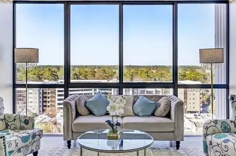 5001 Woodway Dr #1405, Houston, TX 77056