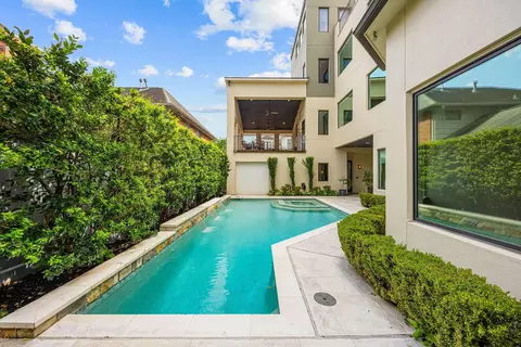 1942 W Clay St, Houston, TX 77019
