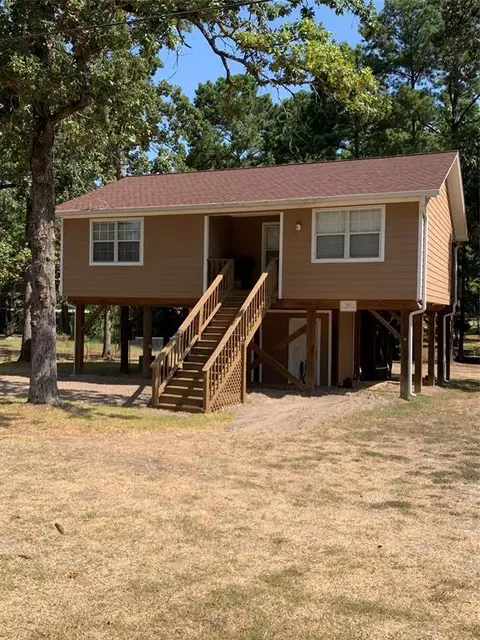 400 Creekside Dr, Onalaska, TX 77360 photo 1