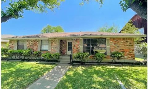 1940 Shady Glen Ln, Dallas, TX 75232