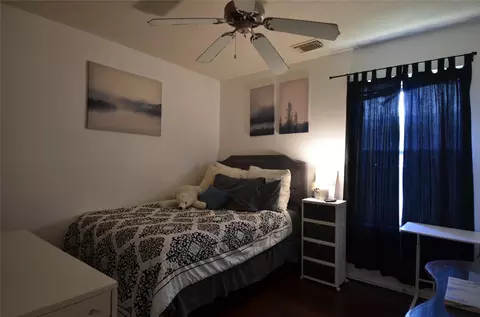 Bedroom - 5518 Bowles Ct, Spring, TX 77388 photo 2 of 3