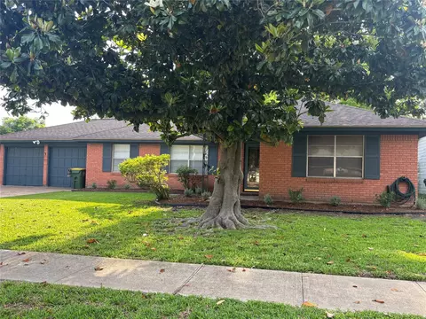 2107 San Jacinto Dr, Pasadena, TX 77502