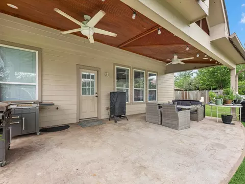 Exterior - 22422 Lamaster Ln, Spring, TX 77373 photo 5 of 8
