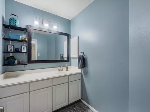 Bath - 22422 Lamaster Ln, Spring, TX 77373 photo 4 of 5