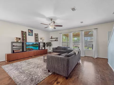 Living - 22422 Lamaster Ln, Spring, TX 77373 photo 2 of 3