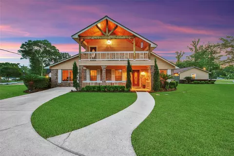 360 Hollyglenn St, Woodbranch, TX 77357
