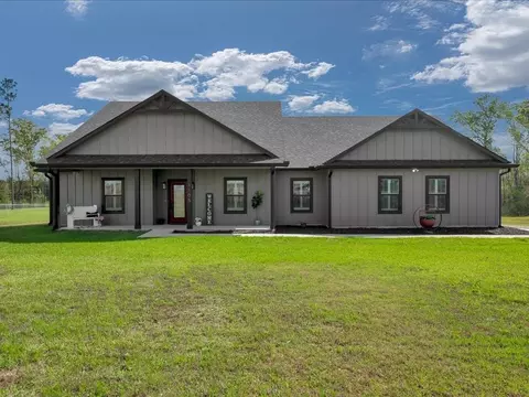 1105 Cc Rd, Diboll, TX 75941