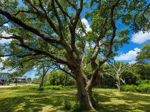 0 Riverside Dr, Palacios, TX 77465