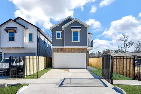 8700 Lanewood Dr, Houston, TX 77016