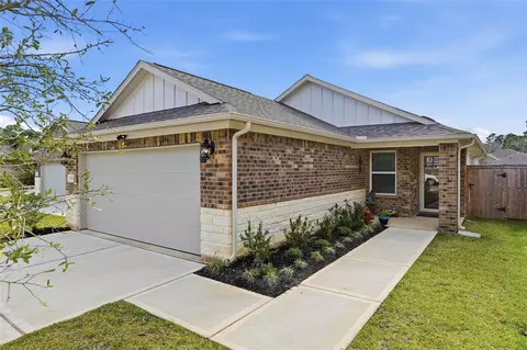 1713 Cayden Oak Ln, Conroe, TX 77304