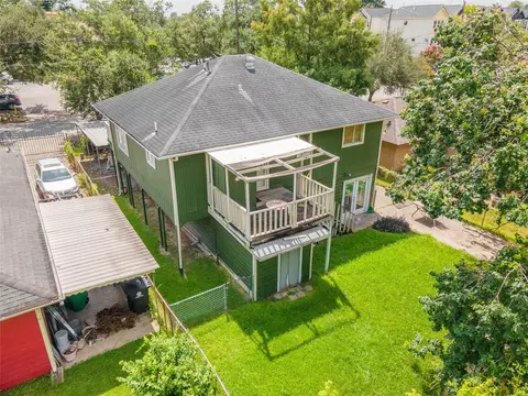 4909 Cochran St #1, Houston, TX 77009