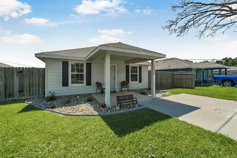 1620 23rd St, Hempstead, TX 77445
