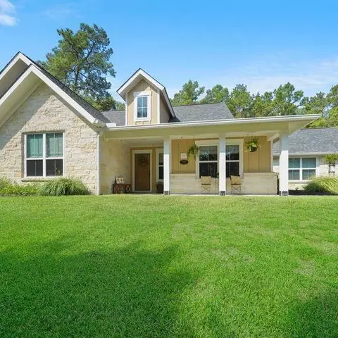 357 Harbor Dr, Onalaska, TX 77360 photo 1