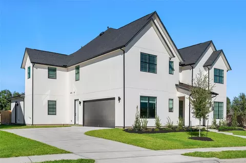 7902 Hopewell Ln, Houston, TX 77071