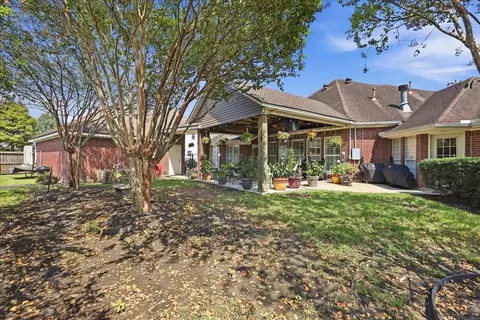 Exterior - 6320 Meadow Mist St, Orange, TX 77632 photo 5 of 6