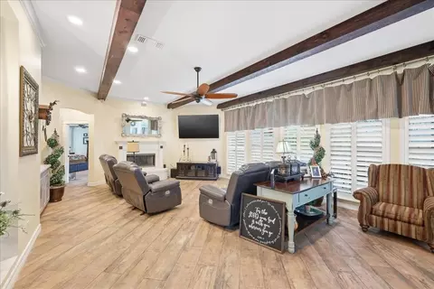 Living - 6320 Meadow Mist St, Orange, TX 77632 photo 2 of 2