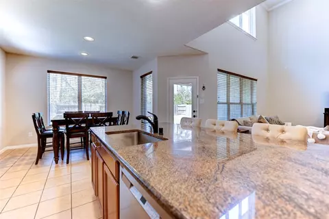 Kitchen - 5002 Sawmill Terrace Ln, Spring, TX 77389 photo 3 of 4