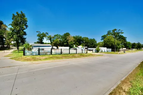 4703 Treaschwig Rd, Spring, TX 77373 photo 10