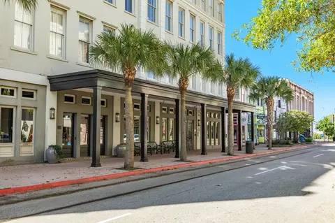 2207 Postoffice St #422, Galveston, TX 77550