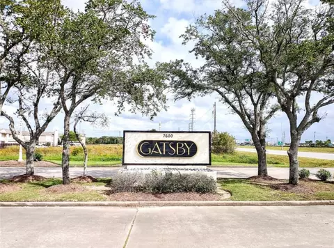 7600 Emmett F Lowry Expy #314, Texas City, TX 77591