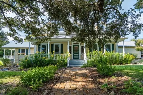 2030 Hertel Rd, Schulenburg, TX 78956
