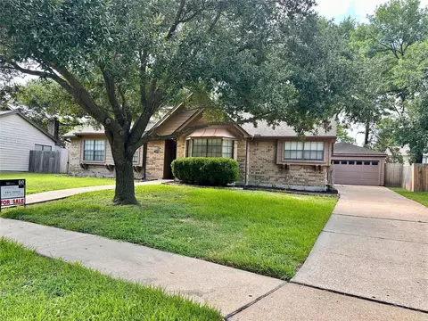 15734 Lakedale Dr, Houston, TX 77095