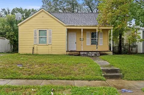 213 Olive Ave, Pasadena, TX 77506