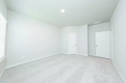 Bedroom - 2340 Pipefish Dr, Conroe, TX 77384 photo 5 of 5