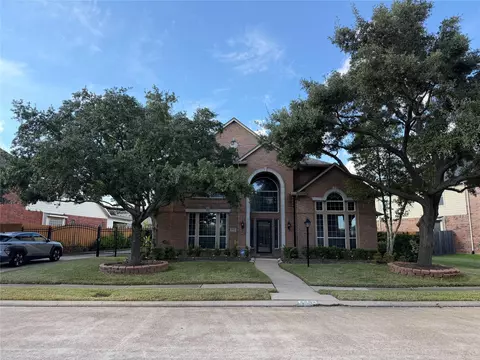 3902 Shadow Trace Cir, Houston, TX 77082