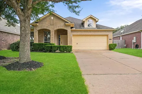 505 Burham Ln, League City, TX 77573