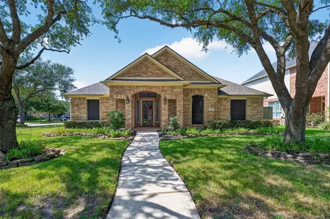 2908 Misty Wind Ct, League City, TX 77573