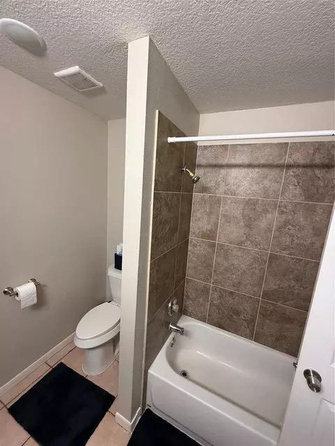 Bath - 3103 Pine Dust Ln, Spring, TX 77373 photo 3 of 5