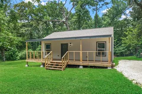 Exterior - 136 Ash St, Trinity, TX 75862 photo 3 of 6