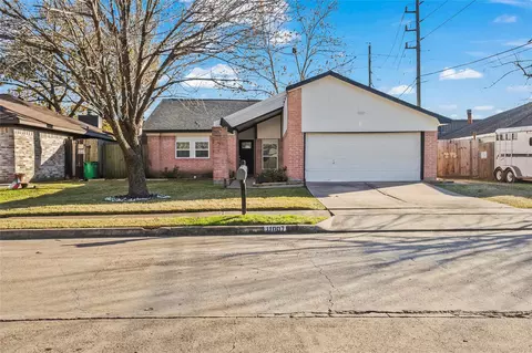 11007 White Oak Bend Dr, Houston, TX 77064