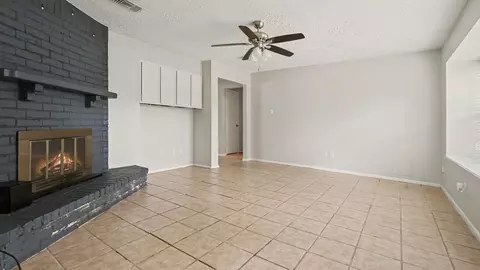 Living - 4423 Rosegate Dr, Spring, TX 77373 photo 3 of 6