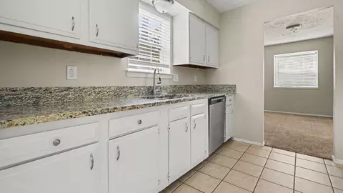 Kitchen - 4423 Rosegate Dr, Spring, TX 77373 photo 3 of 3