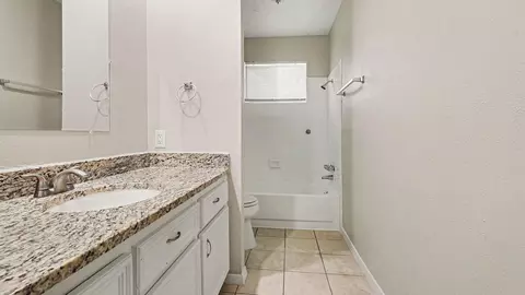 Bath - 4423 Rosegate Dr, Spring, TX 77373 photo 1 of 2